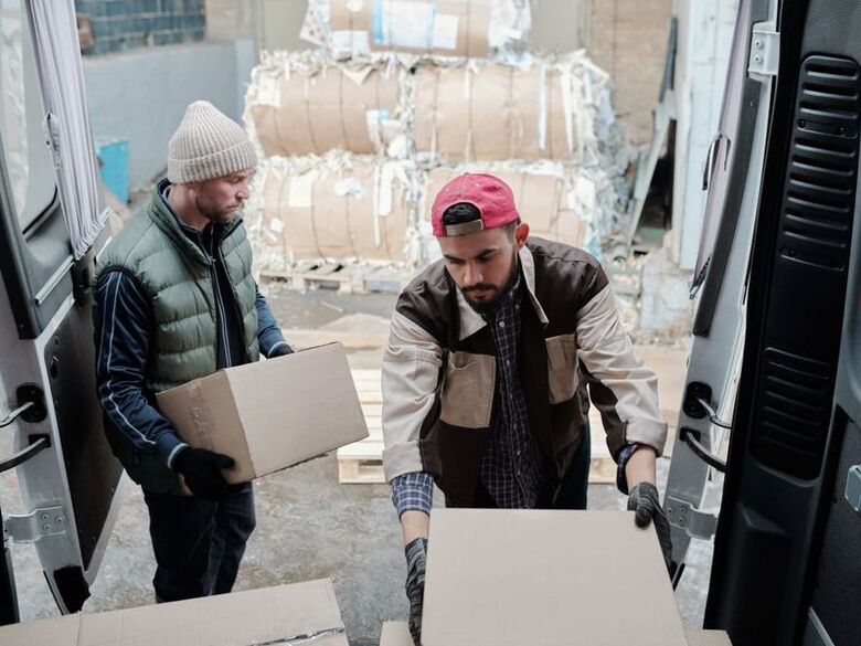 Loading & Unloading in Tacoma
