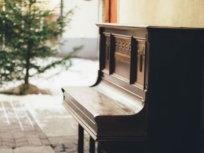 Piano Moving in Tacoma